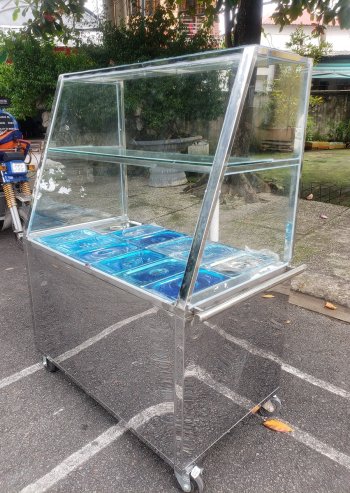 Tủ hâm nóng thức ăn 12 khay gọn nhẹ